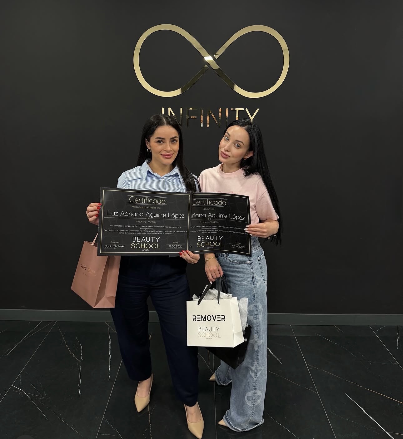 Certificados de Adriana López en Beauty School Infinity